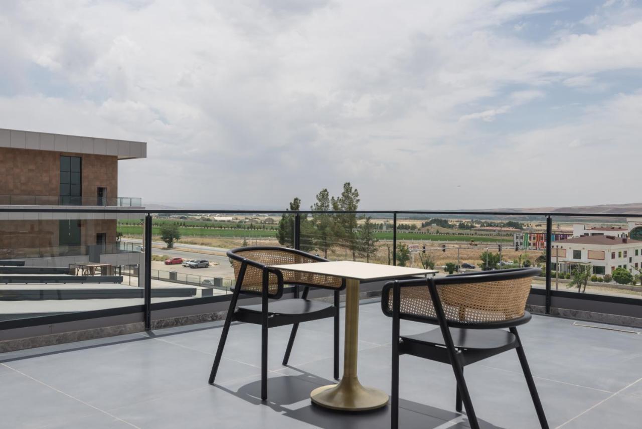 Ramada Plaza By Wyndham Batman Hotel ภายนอก รูปภาพ