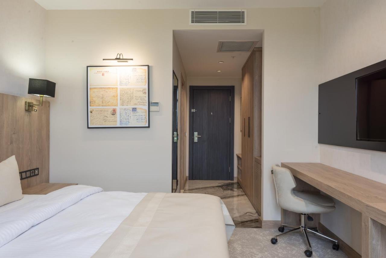 Ramada Plaza By Wyndham Batman Hotel ภายนอก รูปภาพ
